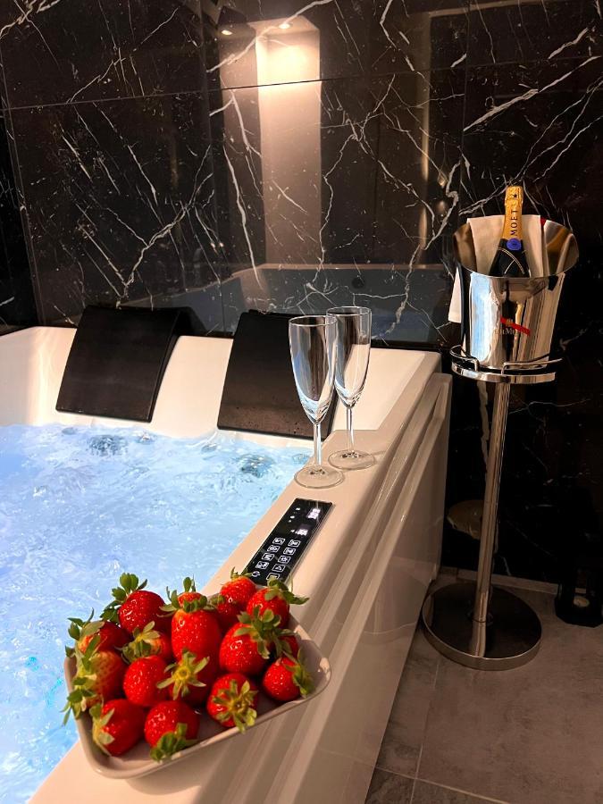 Real Suite Spa Палермо Экстерьер фото